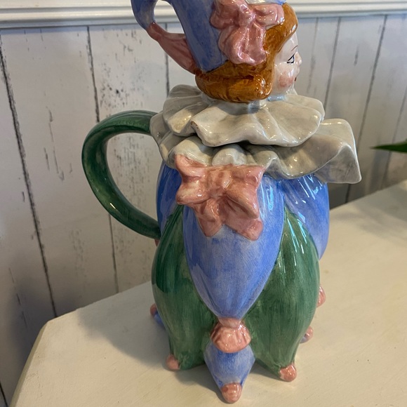 Tea Pot - Picture 5 of 7